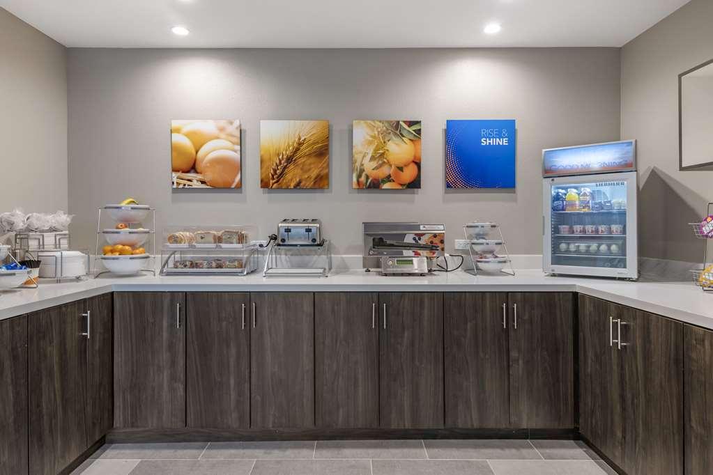 Comfort Inn&Suites Jacksonville - Orange Park Restaurant photo